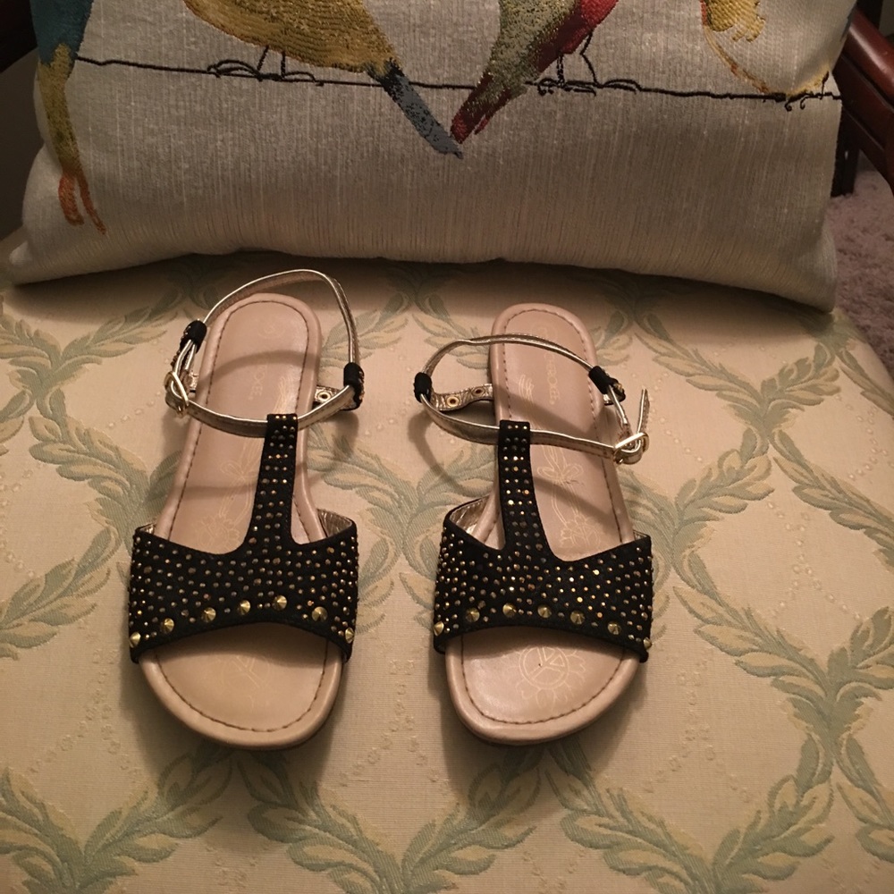Girl’s Sandals
